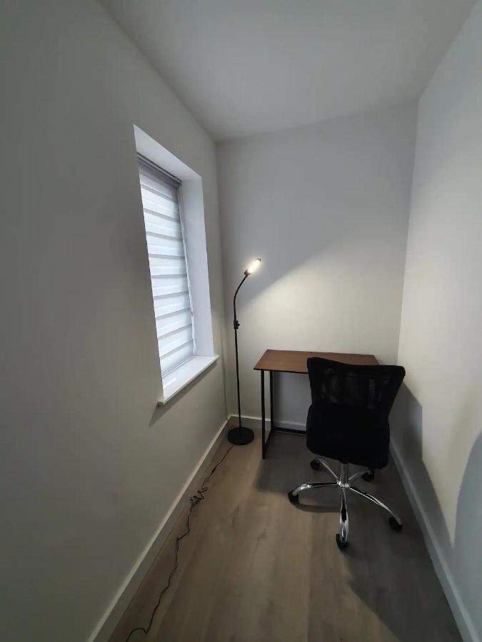 Lovely Home Close To City Center & Rail Station Chesterfield Exteriér fotografie